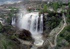 Erzurum’un Gözdesi Tortum Şelalesi Ziyaretçi Akınına Uğruyor