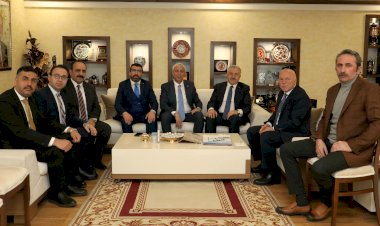 KARS HEYETİNDEN BAŞKAN SEKMEN’E ZİYARET