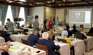 BAŞKAN SEKMEN SU ÇALIŞTAYI'NDA KONUŞTU