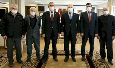 ÜZÜMBAĞI MAHALLESİ SAKİNLERİNDEN BAŞKAN SEKMEN'E HİZMET TEŞEKKÜRÜ