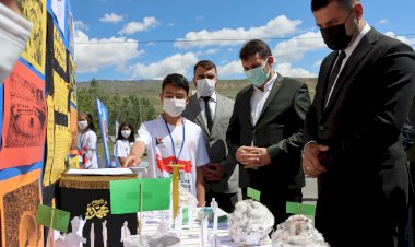 Başkan Melik Yaşar'dan Bilim Fuarına ziyaret