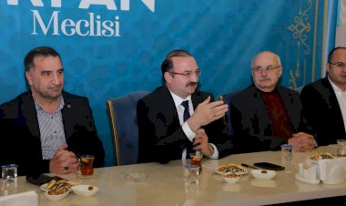 Rektör Hacımüftüoğlu İrfan Meclisi’ne Konuk Oldu