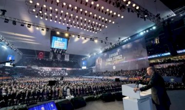 Sürpriz İsimlerin Yer Aldığı Ak Parti MKYK Üye Listesi Belli Oldu