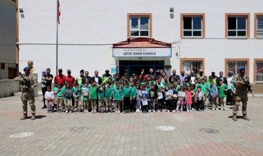 Jandarma’dan Öğrencilere Güvenli Gelecek Mesajı