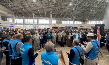 Son Hacı Kafilesi Dualarla Uğurlandı