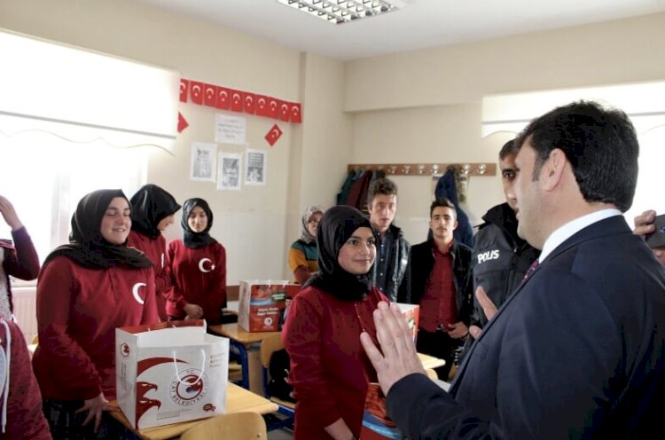 Çat Belediye Başkanı Melik Yaşar'dan Eğitime Destek