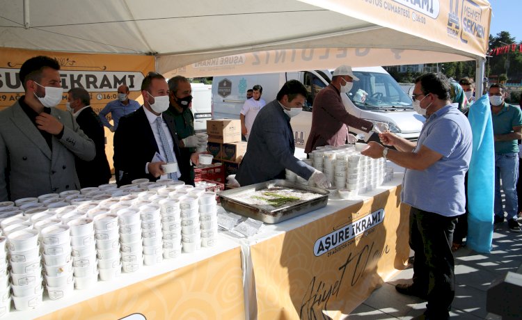 BÜYÜKŞEHİR'DEN 15 BİN KİŞİYE AŞURE İKRAMI